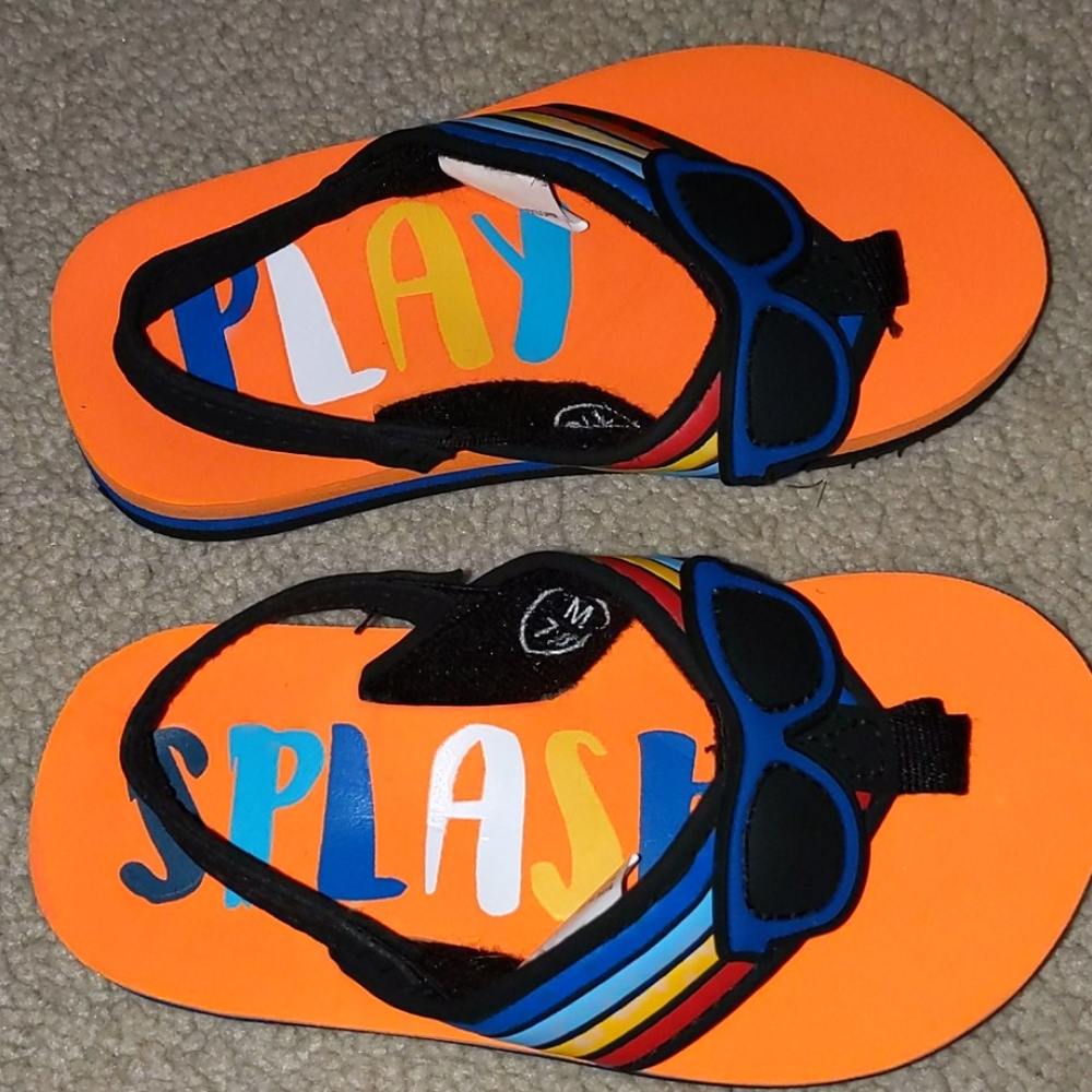 The Children's Place "SPLASH & PLAY" flip-flop🏖🌈 - Picture 2 of 4
